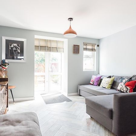 شقة Second Nest Nine Elms لندن المظهر الخارجي الصورة